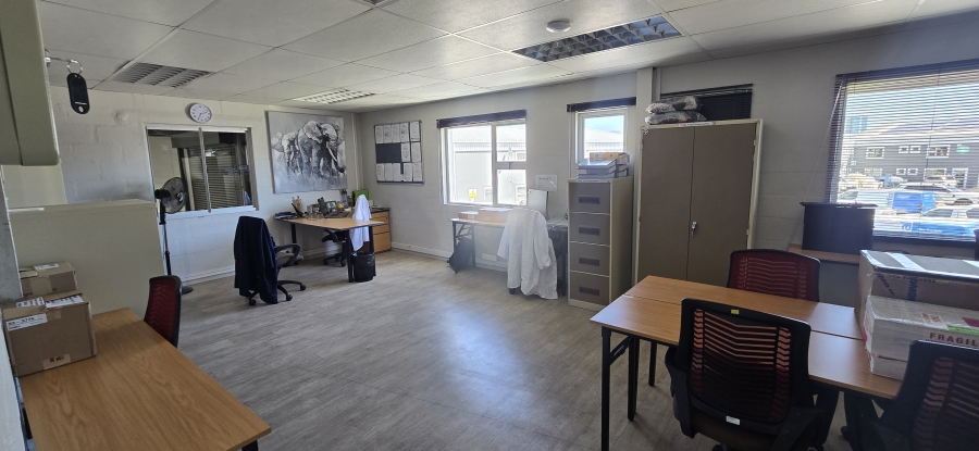 To Let commercial Property for Rent in Beaconvale Western Cape